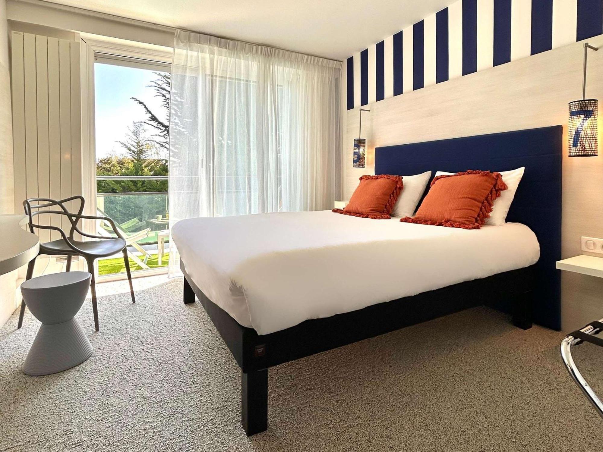 Hotel Ibis Styles Quiberon Centre Exterior foto
